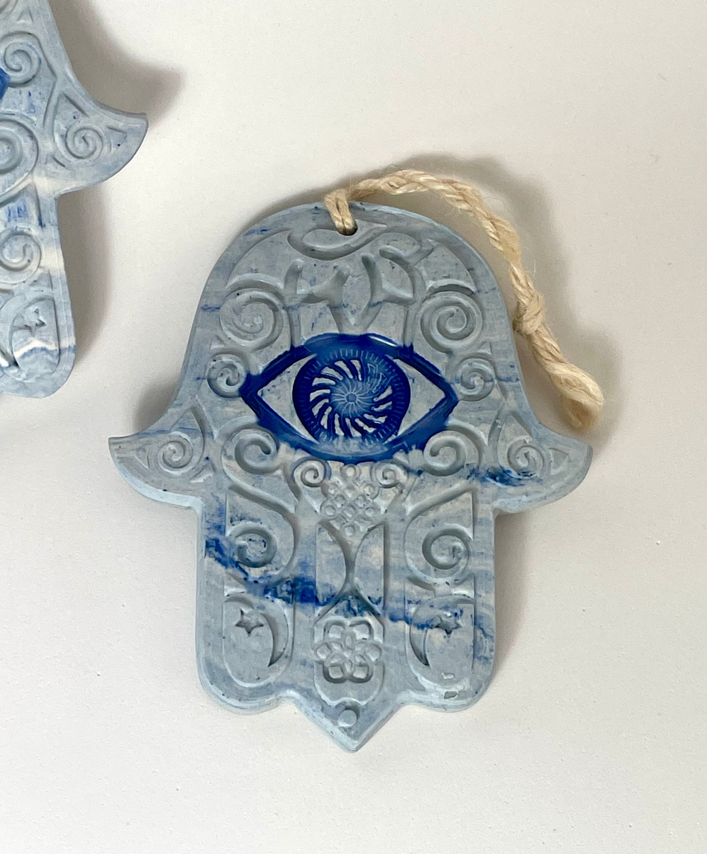 Hamsah Wall Ornament (Medium Aprox 4.5x3.5 Inch)